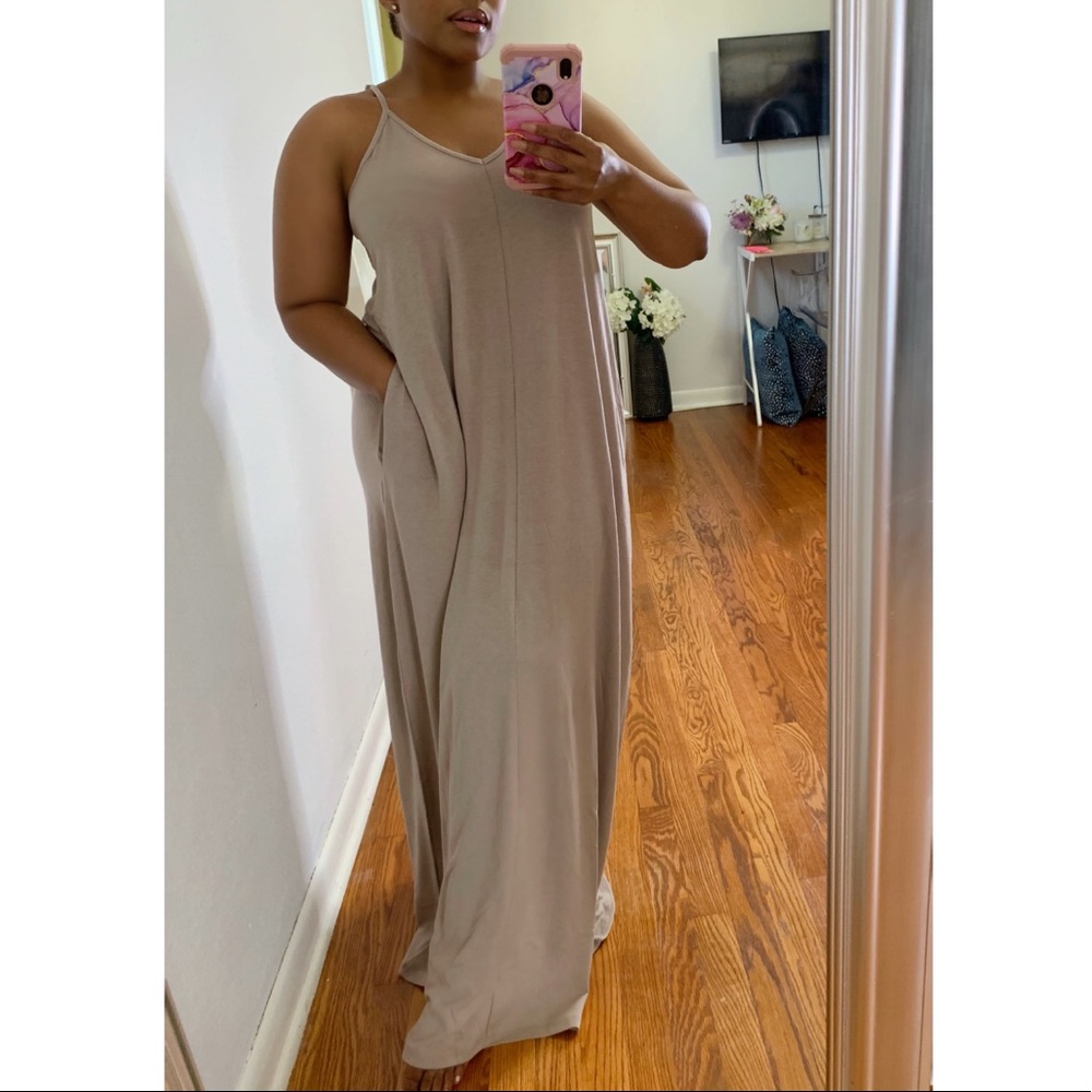 The It Girl Pocketed Maxi Dress in Ash Mocha
